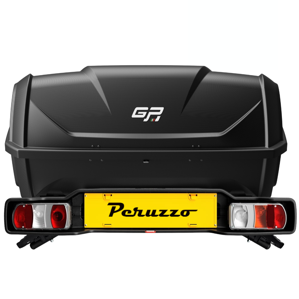 Kufer Peruzzo GP Box 340L zamontowany na platformie Siena 3 na haku